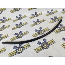 Уплотнитель капота Лада Гранта FL