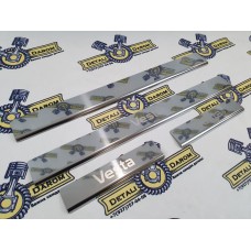 Накладки порогов Лада Веста (нержавейка) 