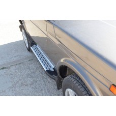 Пороги (БУМЕР-2) алюминиевые с резинкой для ВАЗ 2121-21214, URBAN (серебро)