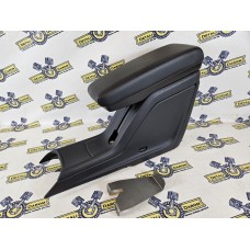 Подлокотник Лада Веста увеличенный