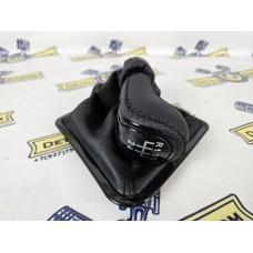 Ручка КПП Лада Приора 1 в коже черная строчка