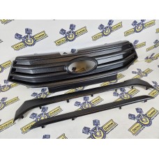 Зимняя защита радиатора Лада Веста Кросс